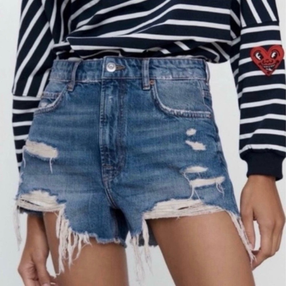 Zara The HW Short Distressed Denim Cutoff Shorts Size 4 Coastal Cowgirl Festival
